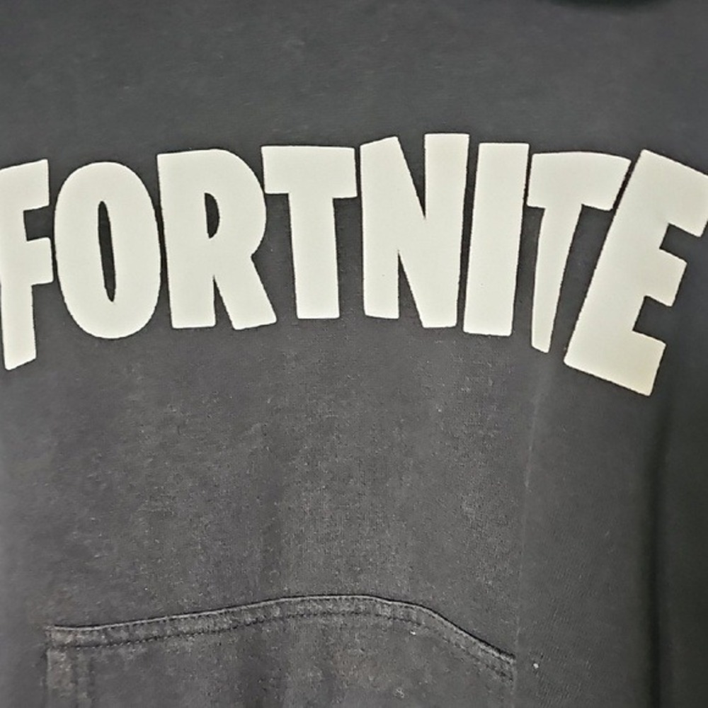 Fortnite Boy's Black Pullover Hoodie Size 8 - Picture 2 of 6